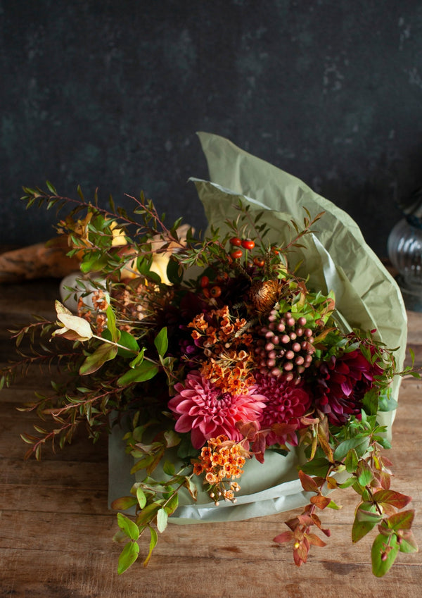 【秋 限定】ダリアを使った季節の花束 「Feel Autumn」【ブーケ】