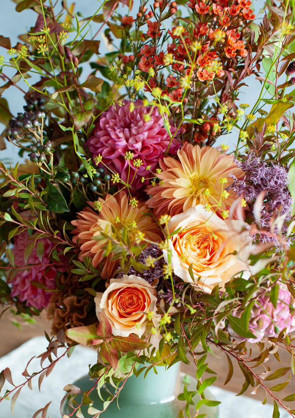 2024年敬老の日ギフト  秋のお花を使った 敬老の日限定・洋風のSpecial花束 「秋の粧い」【期間限定 敬老の日 フラワーアレンジメント】