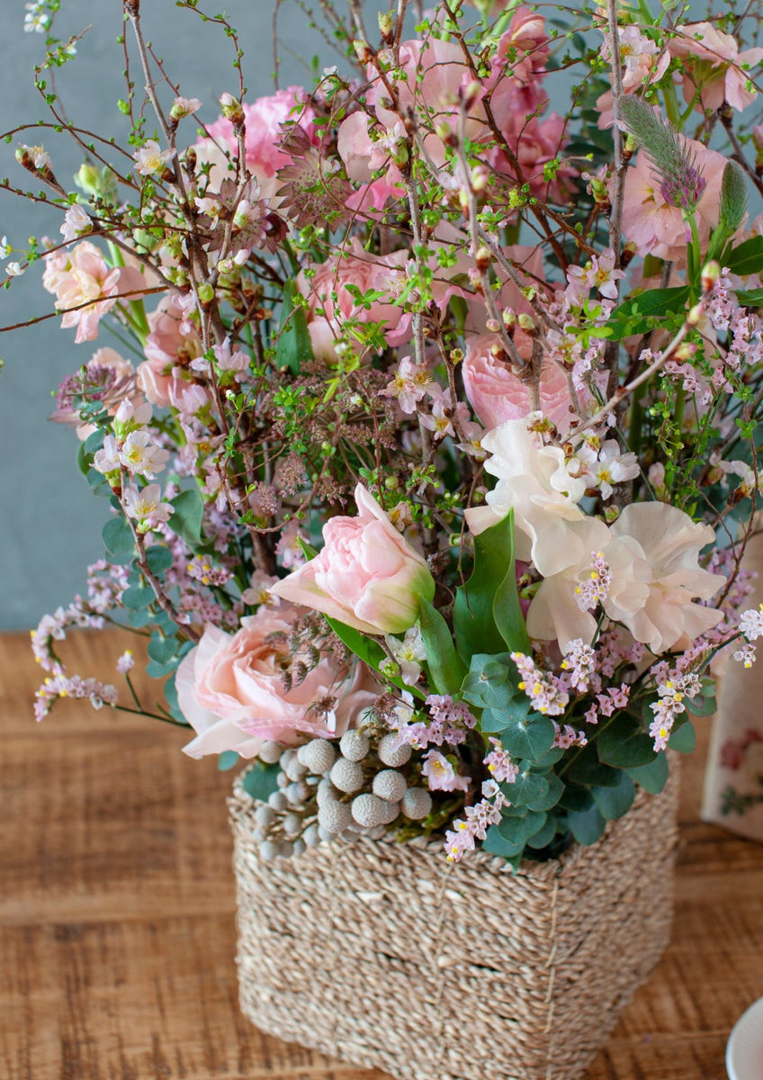 ハンドメイド❣️春のフラワーアレンジ桜の花❣️ 春のアレンジメント】シャビーシックピンク Lサイズ 桜と春
