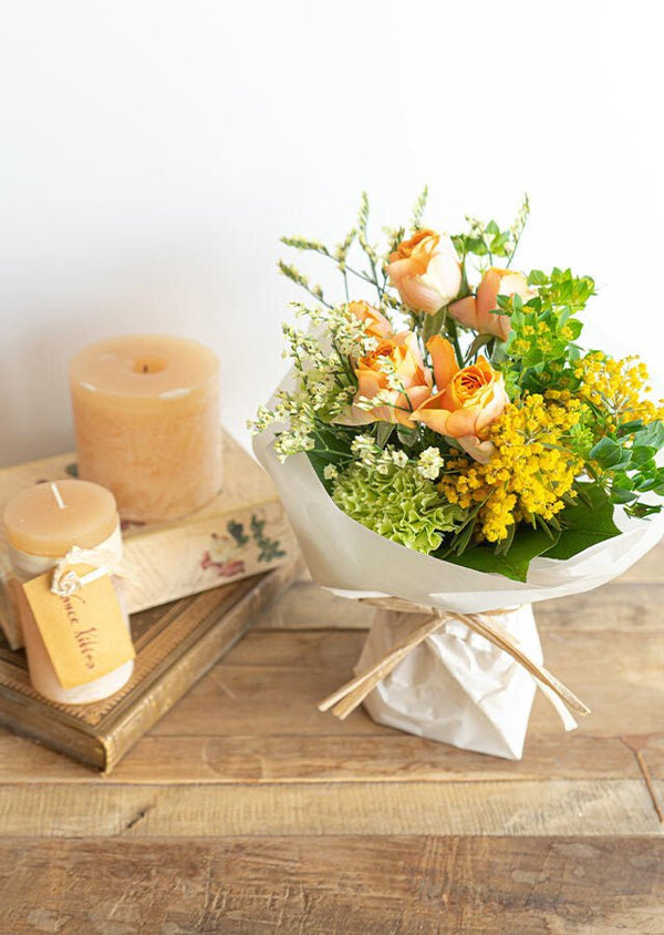 【花束】その場で飾れる!おしゃれな黄色のブーケ Mサイズ【プレゼント】