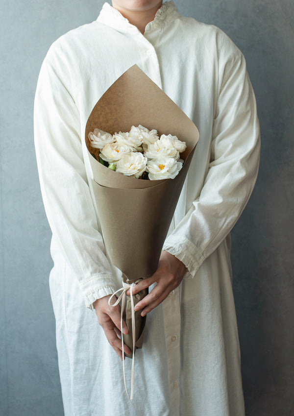 【香りの秋バラの定期便】2週に1度やってくるバラの花束 | バラにおぼれる30日間 La dolce vita 保科バラ園産 - &YOUKAEN (アンドユーカエン)