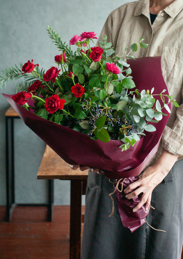 【週末限定】期間限定 保科バラ園のバラを使った おしゃれなスペシャル花束 「rouge」【バラの花束】