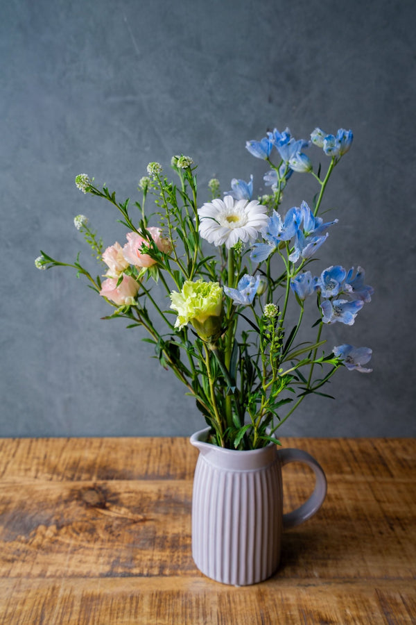 厳選した春の花束 自然の美しさをそのままに+花瓶付き | FlowerDiary - &YOUKAEN (アンドユーカエン)