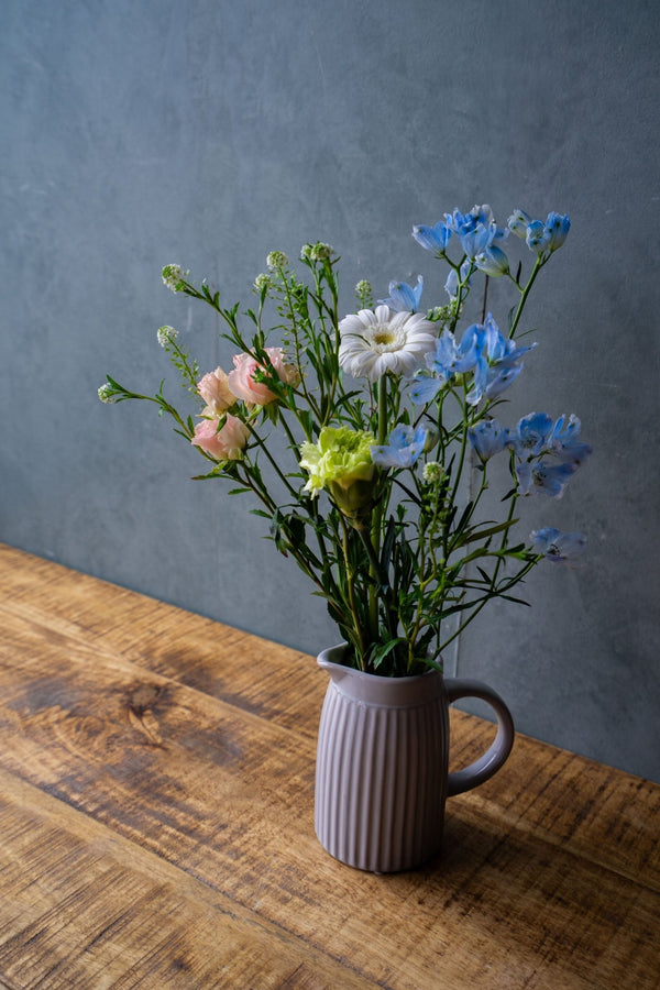 厳選した春の花束 自然の美しさをそのままに+花瓶付き | FlowerDiary - &YOUKAEN (アンドユーカエン)