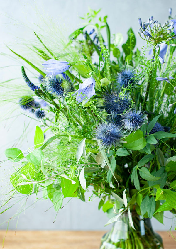 【期間限定】8月を届ける！季節の移ろいを愉しむ花束「Wistaria - ゆく夏の蒼 - 」 - &YOUKAEN (アンドユーカエン)