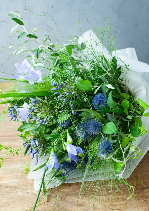 【期間限定】8月を届ける！季節の移ろいを愉しむ花束「Wistaria - ゆく夏の蒼 - 」 - &YOUKAEN (アンドユーカエン)