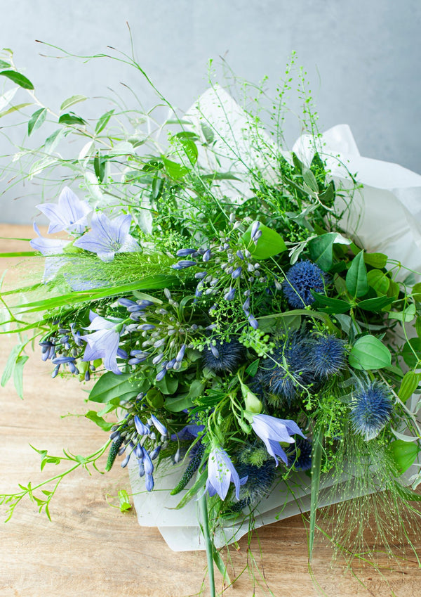 【期間限定】8月を届ける！季節の移ろいを愉しむ花束「Wistaria - ゆく夏の蒼 - 」 - &YOUKAEN (アンドユーカエン)