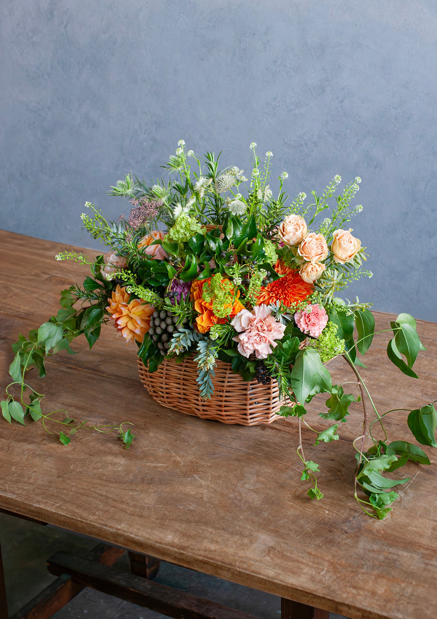 おしゃれな母の日ギフト2026】ビーフル フラワーアレンジメント