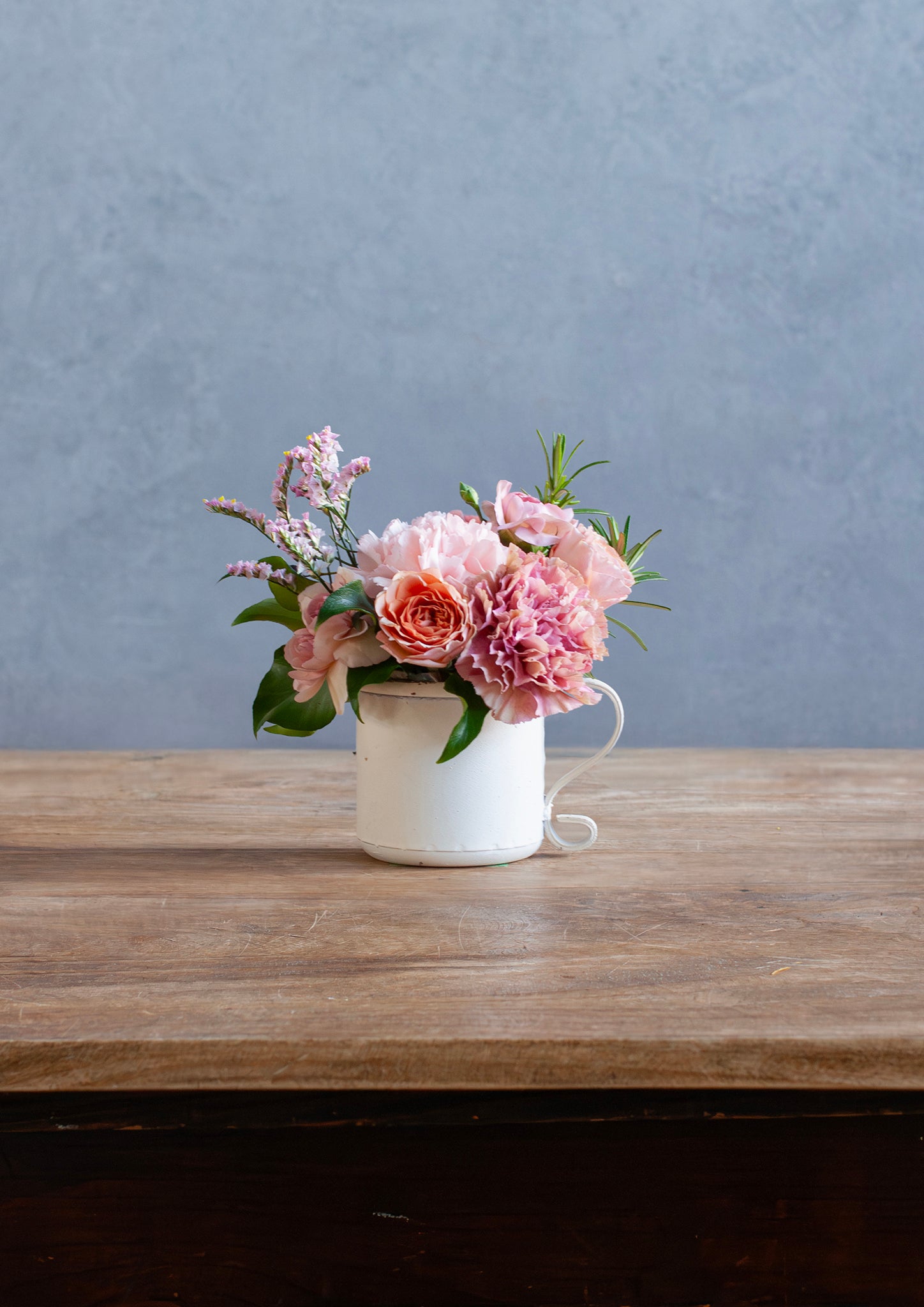 おしゃれな母の日ギフト2026】ビーフル フラワーアレンジメント ピンク