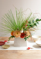 おめでたい新年の卓上アレンジメント Mサイズ「寿 -kotobuki-」【2026年 迎春ギフト】