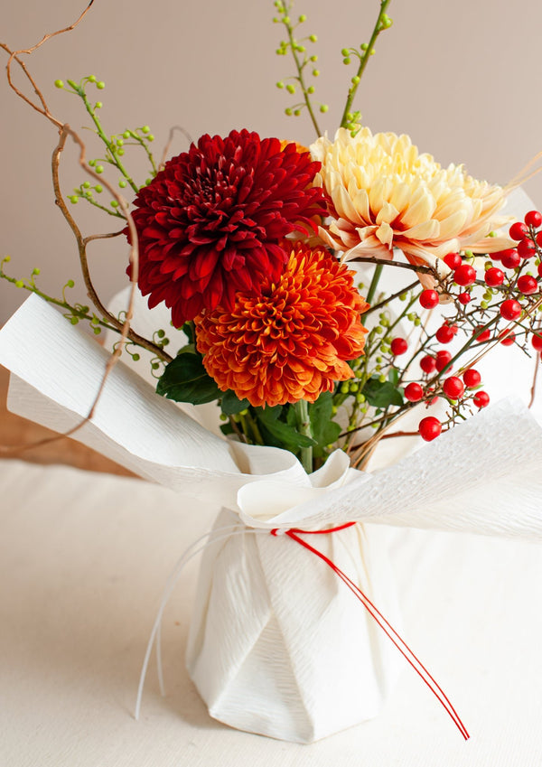 おめでたい新年のその場で飾れる花束 「満 - michi - 」【2026年 迎春ギフト】 - &YOUKAEN (アンドユーカエン)