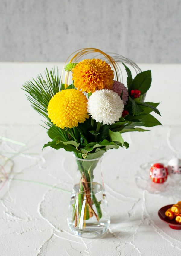 【お正月アレンジメント】瑞々しい新年を迎える花束 「HANAてまり」【正月のおしゃれなお花】