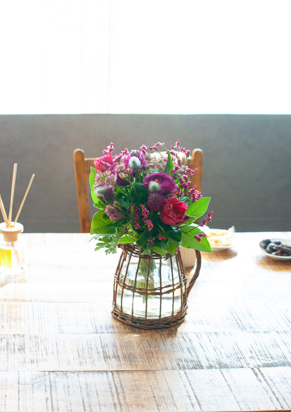 【バレンタイン】チューリップを使った季節の花束 「spring rouge」【期間限定！ 春の花束】