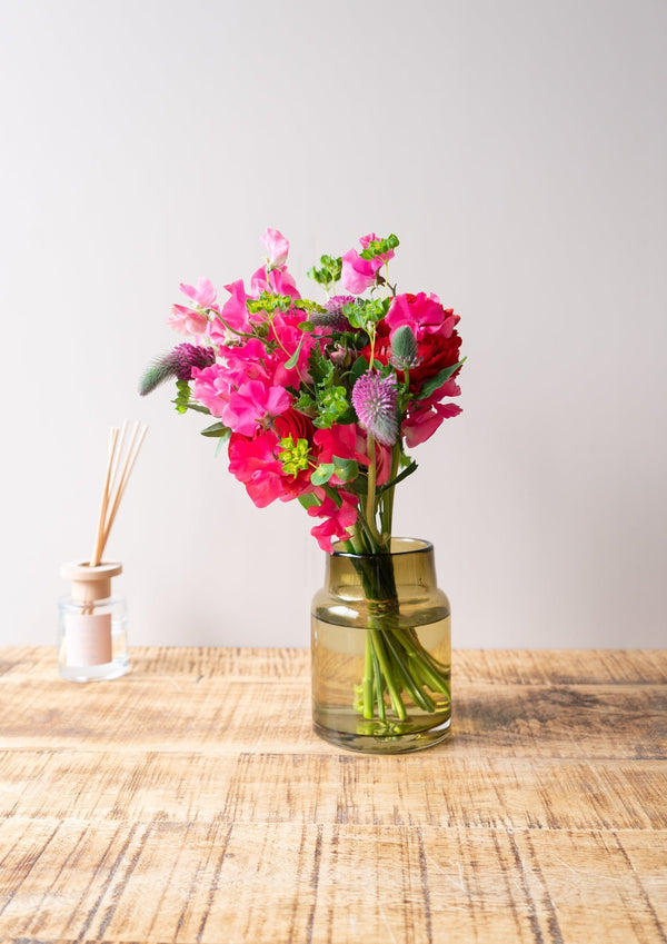 ラナンキュラスとスイートピーのスプリングブーケ 《レッド》【2026年 スプリングギフト】 - &YOUKAEN (アンドユーカエン)