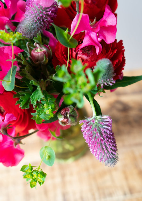 ラナンキュラスとスイートピーのスプリングブーケ 《レッド》【2026年 スプリングギフト】 - &YOUKAEN (アンドユーカエン)