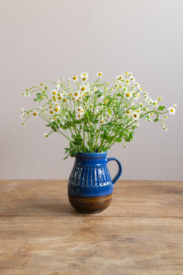 【フラワーベース】しのぎピッチャー｜石州嶋田窯 - &YOUKAEN (アンドユーカエン)