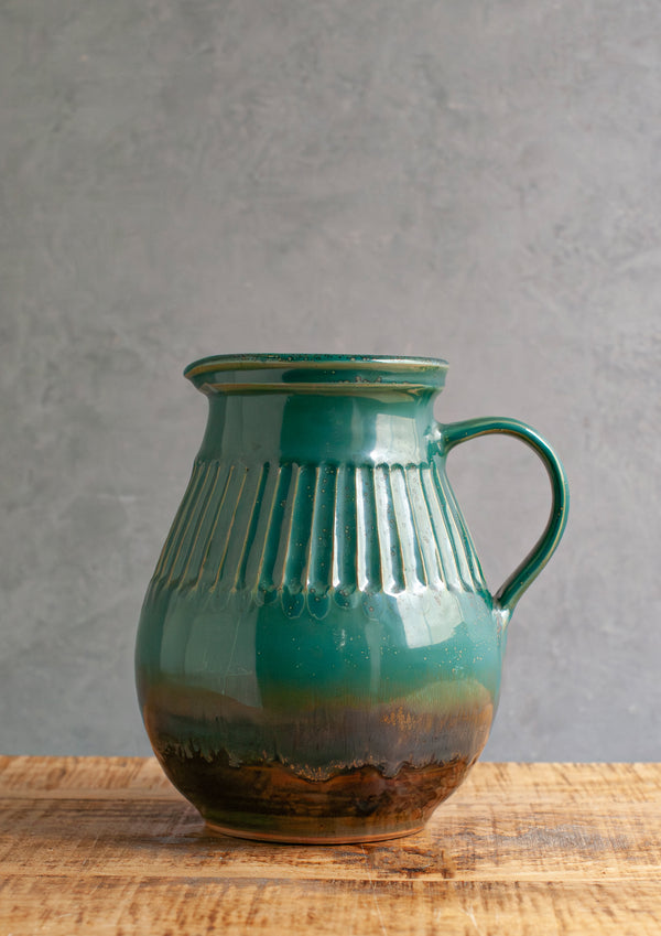 【フラワーベース】しのぎピッチャー｜石州嶋田窯 - &YOUKAEN (アンドユーカエン)