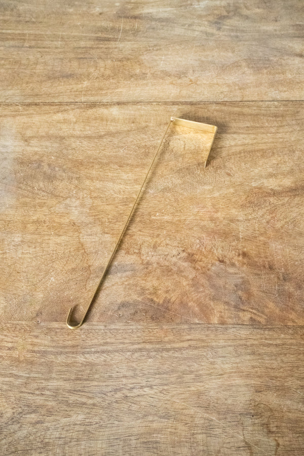 【リース用ドアフック】真鍮素材のおしゃれなドアフック - &YOUKAEN (アンドユーカエン)