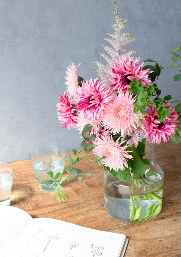 【期間限定】ガーベラのシックな花束「bloom」M - &YOUKAEN (アンドユーカエン)