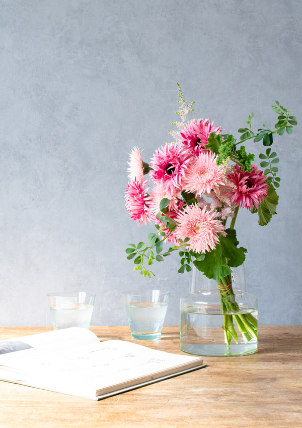 【期間限定】ガーベラのシックな花束「bloom」M - &YOUKAEN (アンドユーカエン)