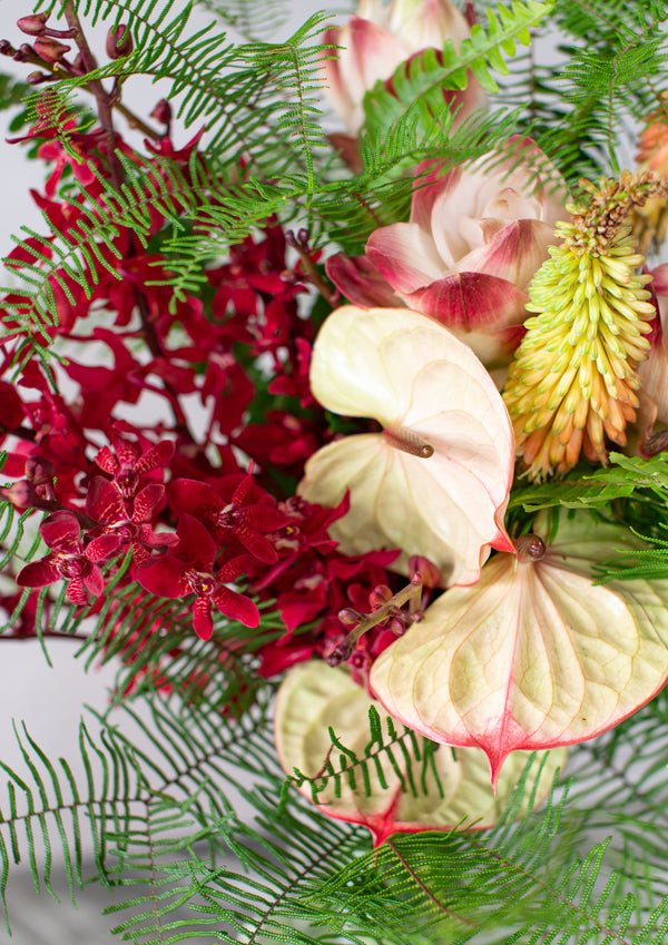 季節の花束「サマールージュ」くすみレッド｜大人トロピカルなおしゃれ花束