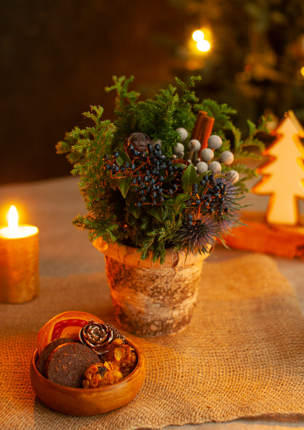 【クリスマス限定ギフト】クリスマスアレンジメントS「birch round」【おしゃれなフラワーアレンジメント】