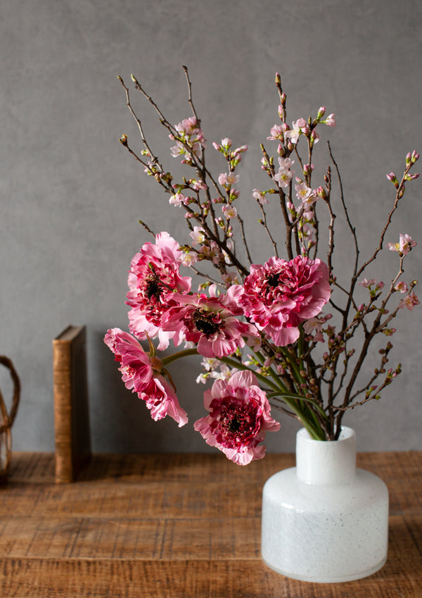 季節を贈るバースデーフラワー2月「桜とラナンキュラスシャルロット」
